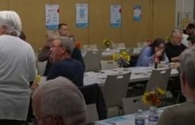 Service à table des donneurs