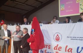 Remise du Mérite du sang 1