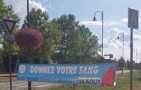 Une de nos trois banderolles